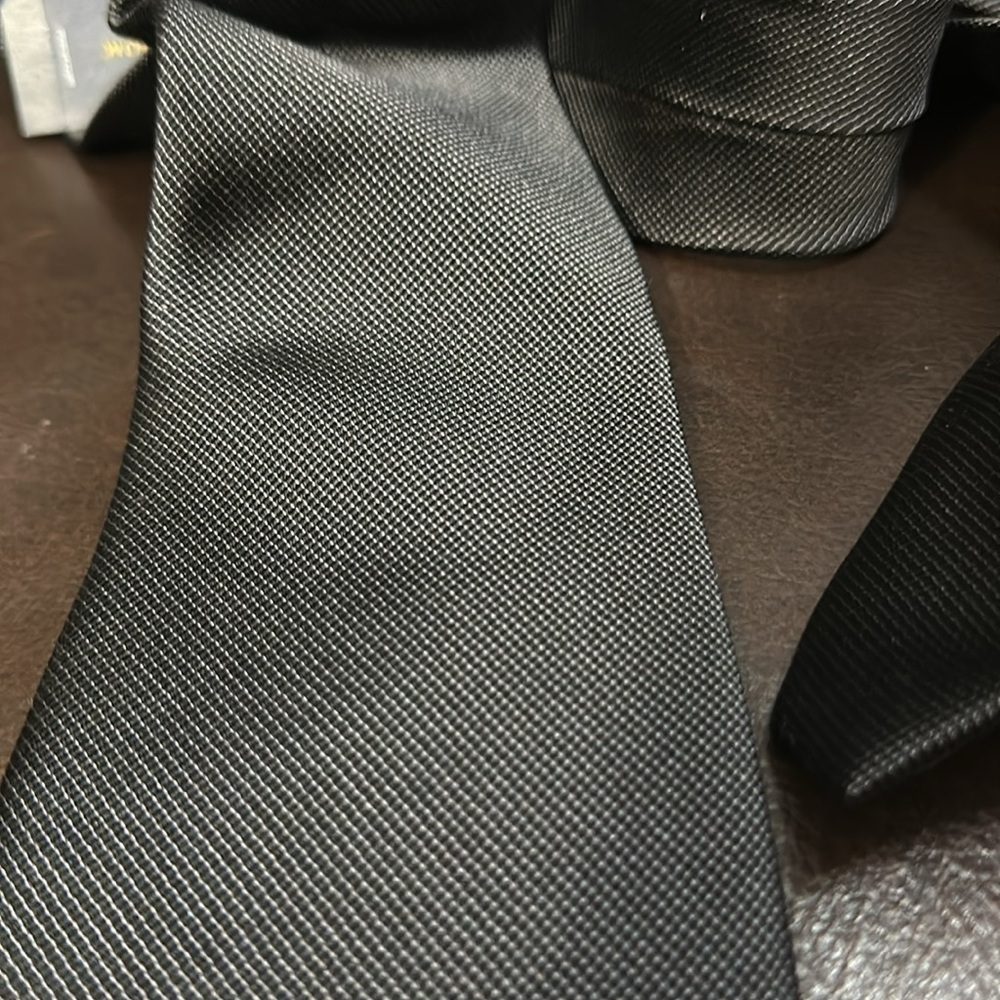 NWT CLUB ROOM NECK TIE - Picture 5 of 5